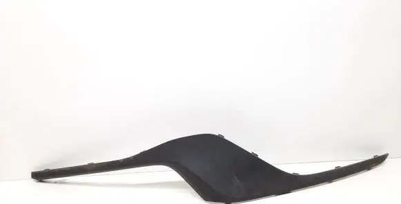 Front bumper splitter molding