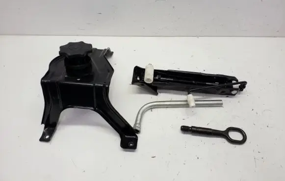 Audi A6 S6 C7 4G Tool set 4G0802715 8N0012219 8K0805615