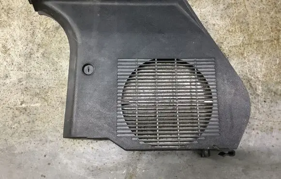 Side speaker trim/cover
