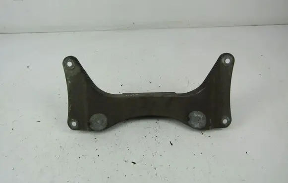 BMW 5 E39 Gearbox mounting bracket 
