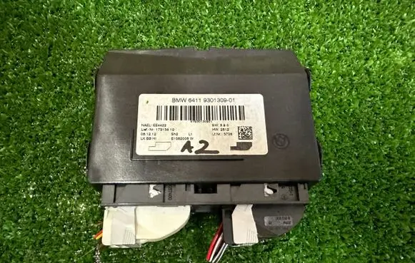 BMW 3 F30 F35 F31 Air conditioning/heating control unit 9301309