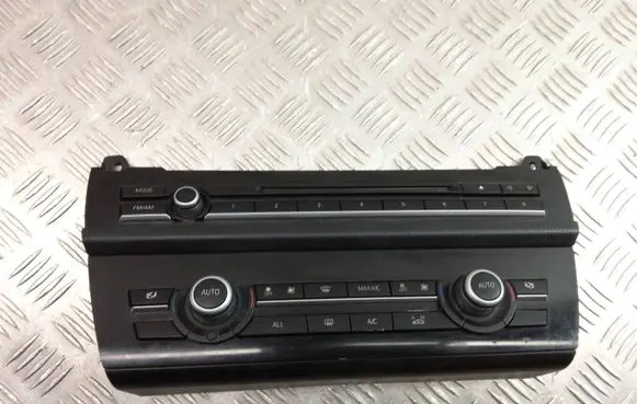 BMW 5 F10 F11 Climate control unit 9317672