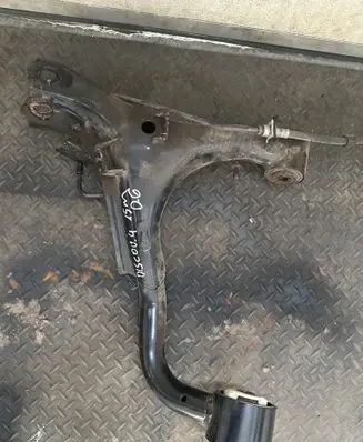 Rear upper control arm/wishbone