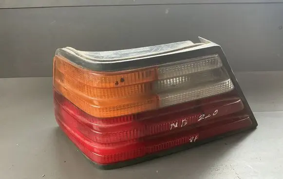 Mercedes-Benz E W124 Rear/tail lights 163023