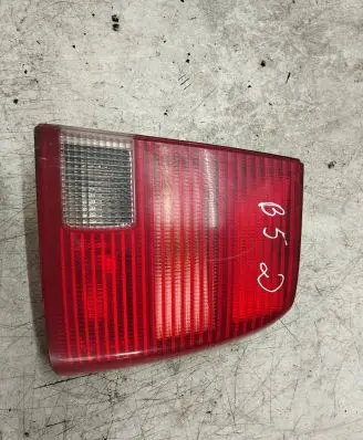Volkswagen PASSAT B5 Rear/tail lights