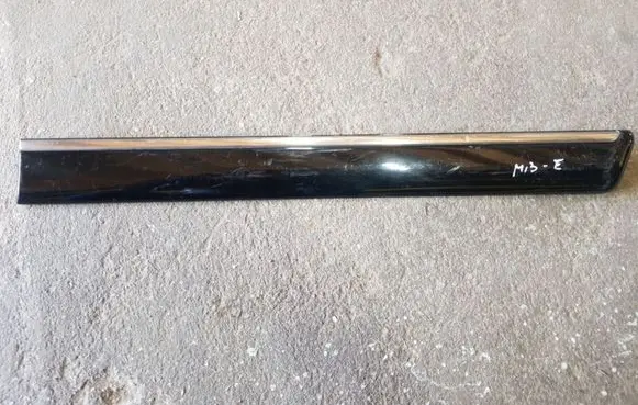 Mercedes-Benz E W210 Front door trim (molding) A2106900962