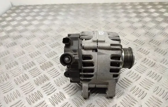 Peugeot 208 Generator/alternator 9826574080