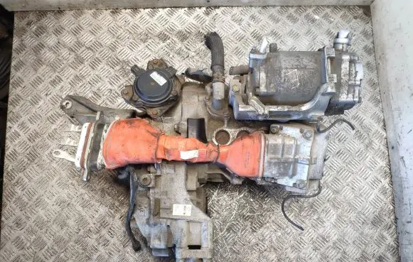Nissan Leaf I (ZE0) Engine 332513NA0A