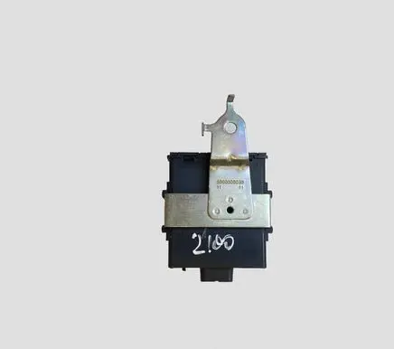 Toyota Avensis T270 Door control unit/module 001554208 S000003660 8974105090