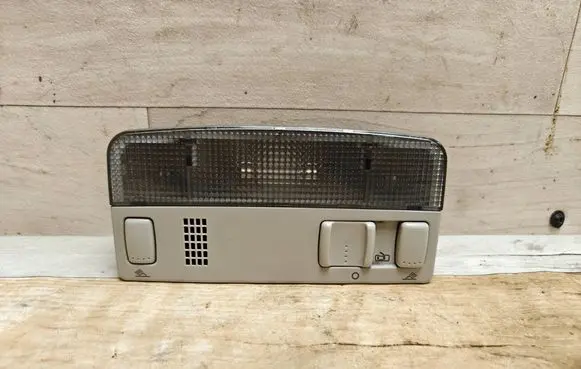 Skoda Octavia Mk2 (1Z) Front seat light 3B0947105C