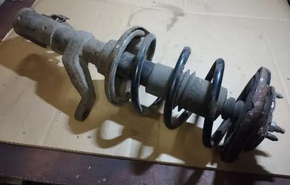 Honda CR-V Front shock absorber with coil spring
