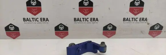 BMW 4 F36 Gran coupe Front door lower hinge 