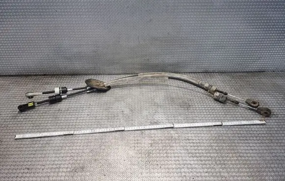 Gear shift cable linkage
