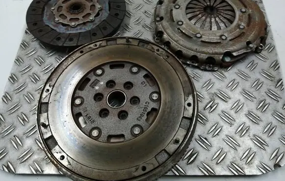 Opel Corsa F Clutch set kit 9813700880 C1063040 C1051043