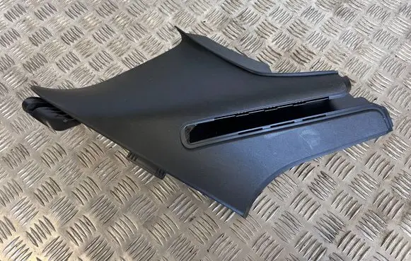 Volvo XC60 (D)pillar trim (top) 31425703