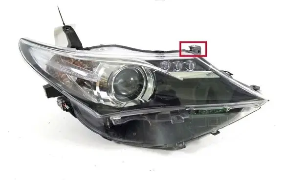 Toyota Auris E180 Headlight/headlamp 8111002E21