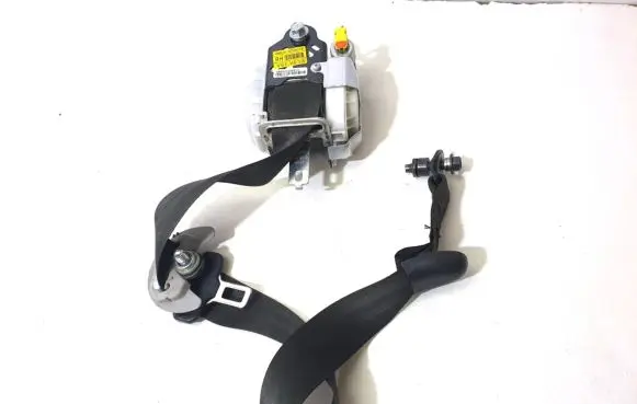 Hyundai i40 Front seatbelt 888203Z000TX