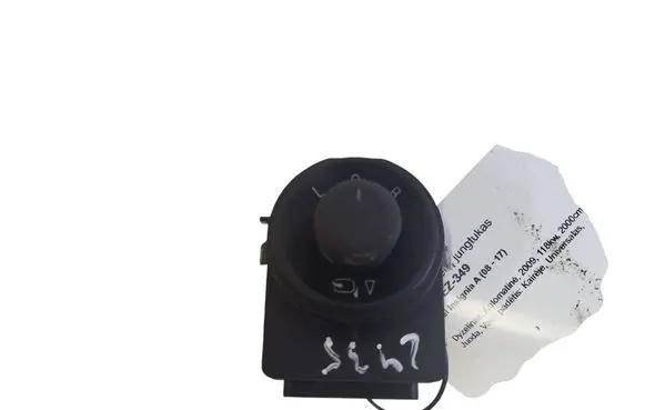 Wing mirror switch