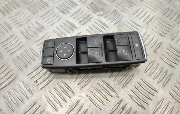 Mercedes-Benz B W246 W242 Electric window control switch A1669054300