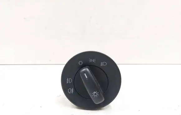 Light switch