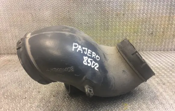 Mitsubishi Pajero Air intake duct part MR481402