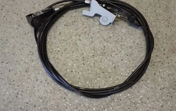 Suzuki Grand Vitara II Fuel tank cap trim 