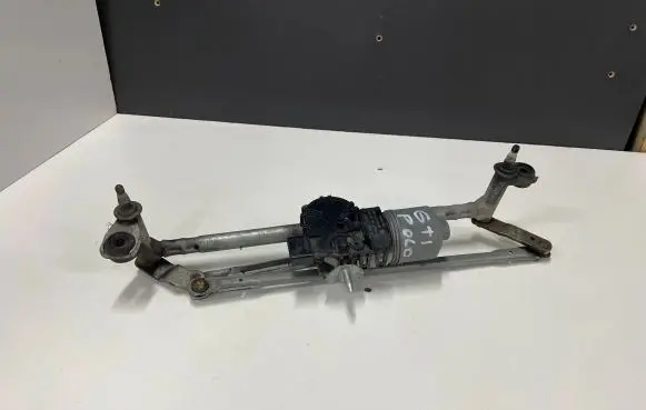 Volkswagen Polo V 6R Front wiper linkage and motor 6R1955119 6R1955023C