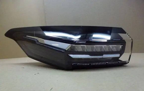 Peugeot 206 Rear/tail lights 9835299480