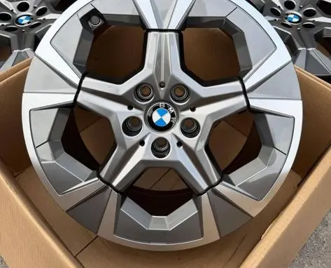 BMW X1 U11 R18 alloy rim 6898040
