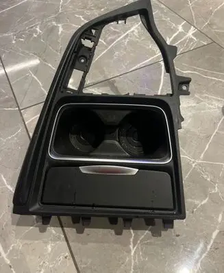 BMW 3 F30 F35 F31 Cup holder front 105048744