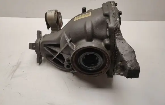 Mercedes-Benz C W204 Rear differential A2043508614
