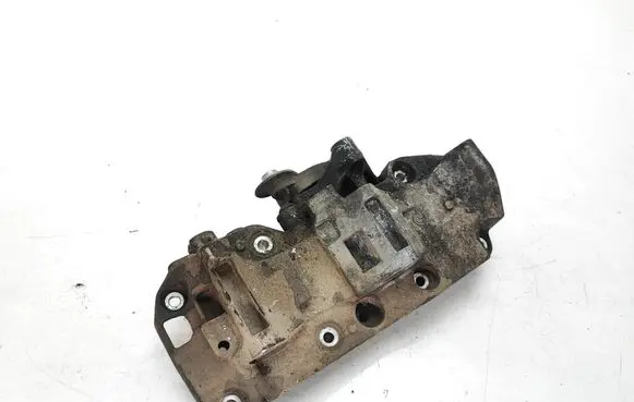 BMW X3 F25 A/C compressor mount bracket 8506863 11168506863
