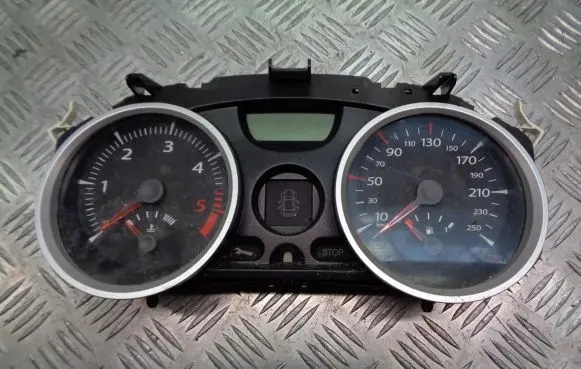 Renault Megane II Tachometer 8200702530