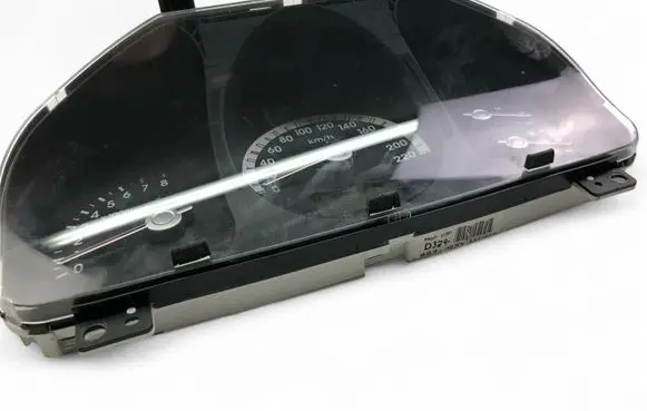 KIA Sportage Speedometer (instrument cluster) 940031F291