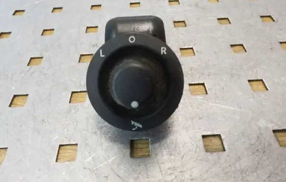 Jeep Grand Cherokee (WK) Wing mirror switch P56040536AF