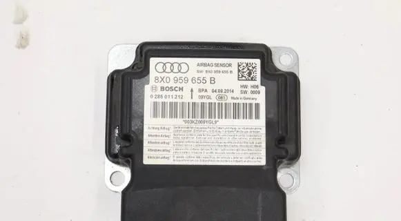 Audi A1 Airbag control unit/module 8X0959655B