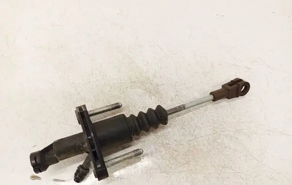 Opel Astra H Clutch master cylinder 90523769