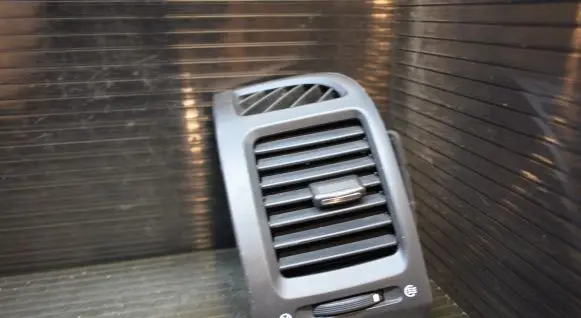 KIA Carnival Dash center air vent grill 4D97450000