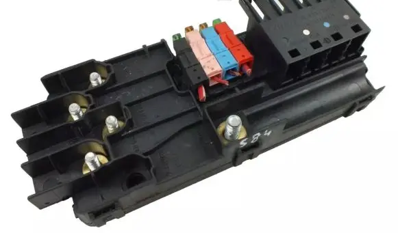 Mercedes-Benz E W211 Fuse module A2115452301