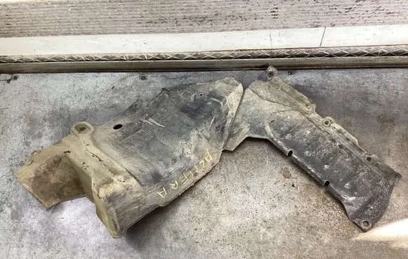 Nissan Almera N16 Engine splash shield/under tray 758934M420