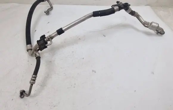 Hyundai i40 Air conditioning (A/C) pipe/hose