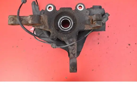 Opel Combo D Front wheel hub spindle knuckle