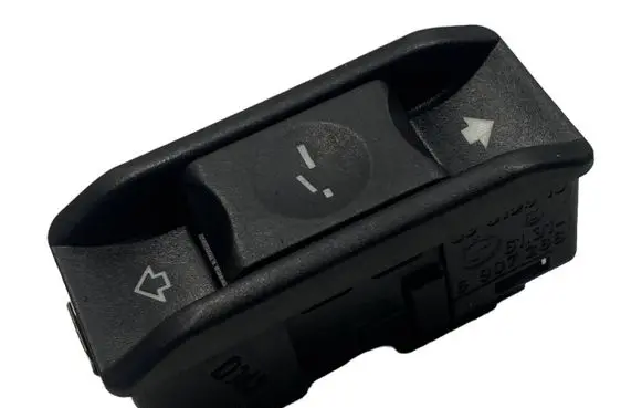 BMW 5 E39 Sunroof switch 6907288 61316907288