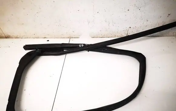 Dacia Logan II Rubber seal rear door 823305486R