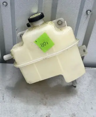 Coolant expansion tank/reservoir