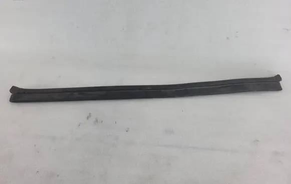 BMW 5 F10 F11 Engine compartment rubber 