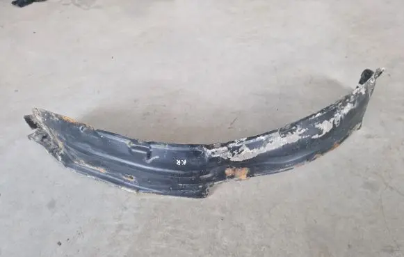 Nissan Patrol Y61 Front wheel arch liner splash guards 63843VB000