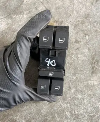 Volkswagen PASSAT B6 Electric window control switch 1K4958857A