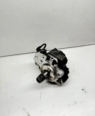 BMW 5 E60 E61 Fuel injection high pressure pump 0445010146 7798333 312285