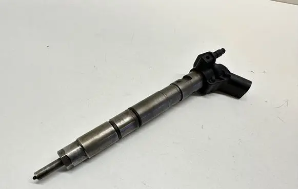 Audi A6 S6 C6 4F Fuel injector 059130277AC 060201 0445115039